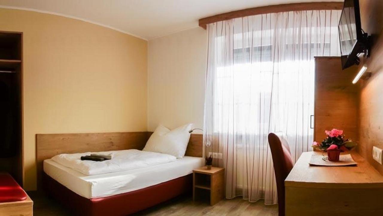 Bauers Gaestehaus Obersiebenbrunn المظهر الخارجي الصورة